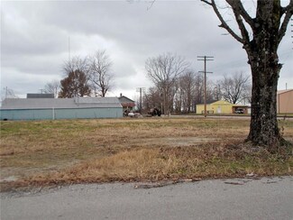 3295 N Main St, Butlerville, IN 47223