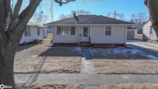 1110 1st St, Ackley, IA 50601