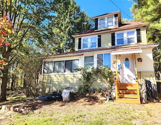 35 Youngs Hill Rd, Liberty, NY 12754