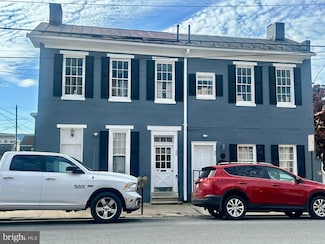 28 W 3rd St, Lewistown, PA 17044