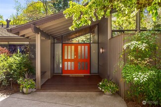 7373 Mercer Terrace Dr, Mercer Island, WA 98040