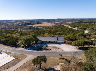 393 Cave Spring Dr W, Ingram, TX 78025