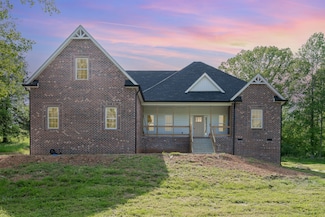 2006 McMahan Hollow Rd, Pleasant View, TN 37146
