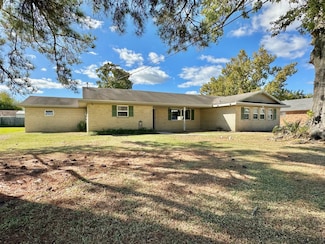 2609 Hemlock St, Morgan City, LA 70380