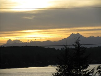 7 Lemolo Shore Dr NE, Poulsbo, WA 98370