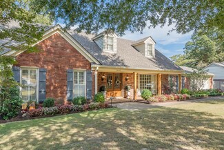 7046 Great Oaks Rd, Germantown, TN 38138