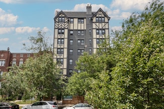 5718 N Winthrop Ave Unit 104, Chicago, IL 60660