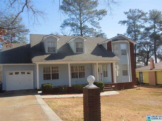 709 Oakland Dr, Fairfield, AL 35064