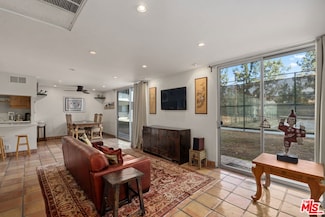 100 S Doheny Dr Unit 214, Los Angeles, CA 90048