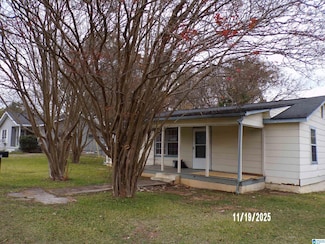 1207 17th St SW, Childersburg, AL 35044