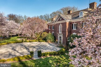 110 Woods Ln, Wayne, PA 19087