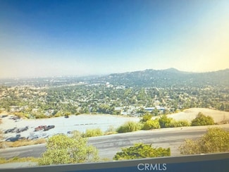 752 Galaxy Heights Dr, La Canada Flintridge, CA 91011