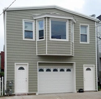 9 New St, Sea Bright, NJ 07760
