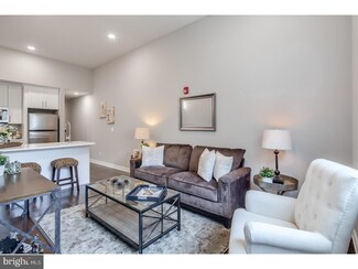 1327 N 7th St Unit 1, Philadelphia, PA 19122