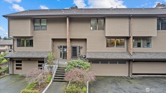 10743 Glen Acres Dr S Unit 10743, Seattle, WA 98168