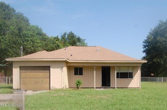 4507 Robinhood Dr, Pascagoula, MS 39581