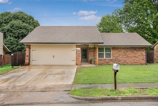 3111 S Maple Place, Broken Arrow, OK 74012