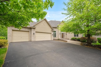 16730 43rd Ave N, Plymouth, MN 55446