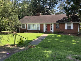 1122 E Andrews Ave, Henderson, NC 27536