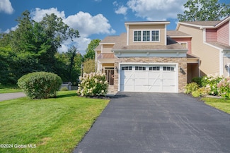 21A Macoun Dr, Halfmoon, NY 12065