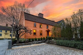 48 Manning St, Portsmouth, NH 03801