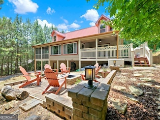1322 Newport Dr, Ellijay, GA 30540