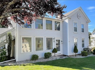 160 Main St, East Windsor, CT 06088