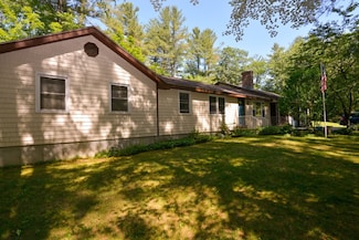 1 Quail Roost Dr, Sterling, MA 01564