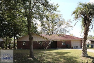 489 Elm St, Hinesville, GA 31313