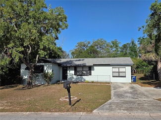 104 N Oakland Ave, Minneola, FL 34715