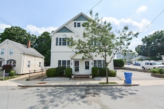 41 Oak St Unit 2, Waltham, MA 02453