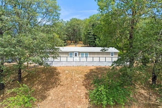 1100 Hastings Tie Rd, Mad River, CA 95552