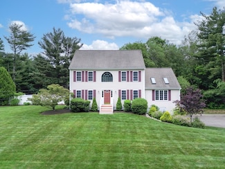 96 High St, Plainville, MA 02762