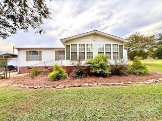 1233 W Cabaniss Rd, Shelby, NC 28150