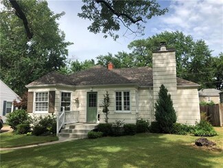 5933 Fontana St, Fairway, KS 66205