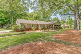 201 N Tibbs Rd, Dalton, GA 30720