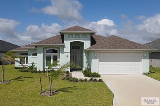 17 Arcos Gardens, Laguna Vista, TX 78578