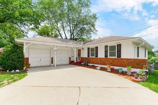 16213 E 40th St S, Independence, MO 64055