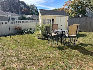 33 Woodland St Unit 1, Newburyport, MA 01950