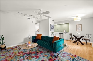 2200 Dickson Dr Unit 108, Austin, TX 78704