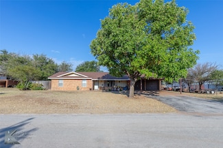 708 S Aspen Ave, Knox City, TX 79529