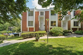 1301 Fox Glen Dr Unit 1301, Hartsdale, NY 10530
