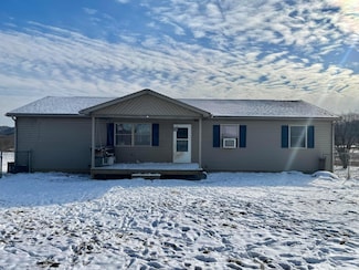 1914 Oak Ln, Kingston, OH 45644