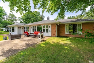 1278 Nicklaus Ln, Marion, IL 62959