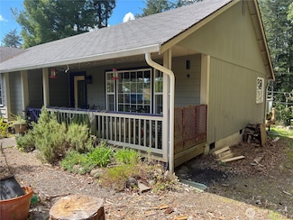 90 E Connemara Way, Shelton, WA 98584