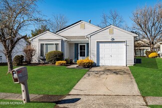 106 Mohican Ln, Little Egg Harbor Township, NJ 08087