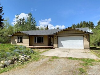957 Tipsoo Loop N, Rainier, WA 98576