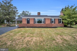 14381 Penn Dixie Ln, Greencastle, PA 17225