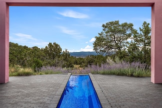 11 Vista Tesuque, Santa Fe, NM 87506