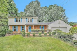 3936 Skylark Cir, Roanoke, VA 24018
